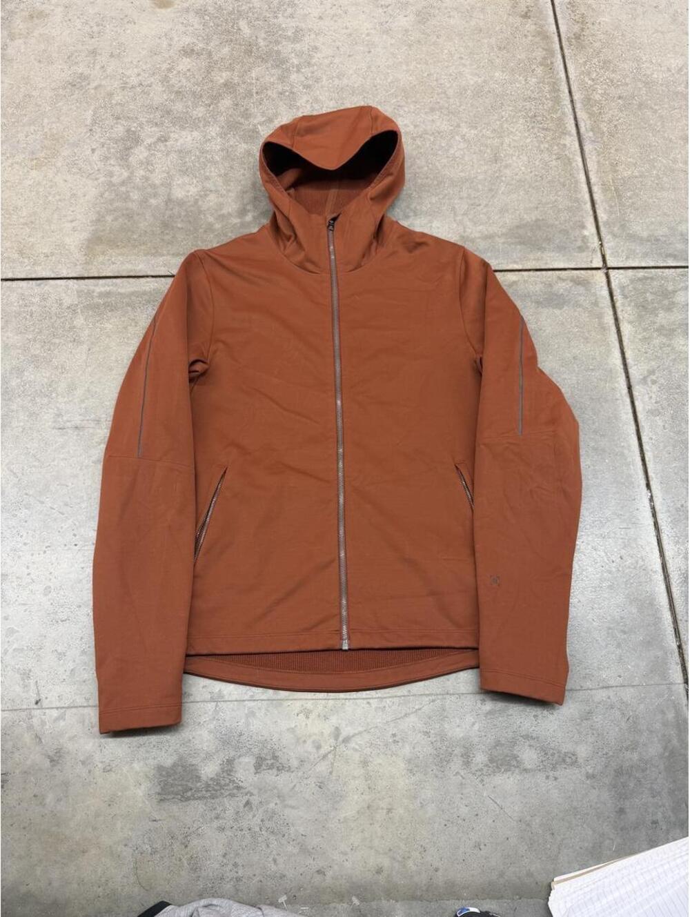lululemon warp light softshell orange jacket size large